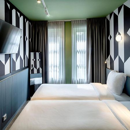 Tourist Inn Hotel Amsterdam Dış mekan fotoğraf