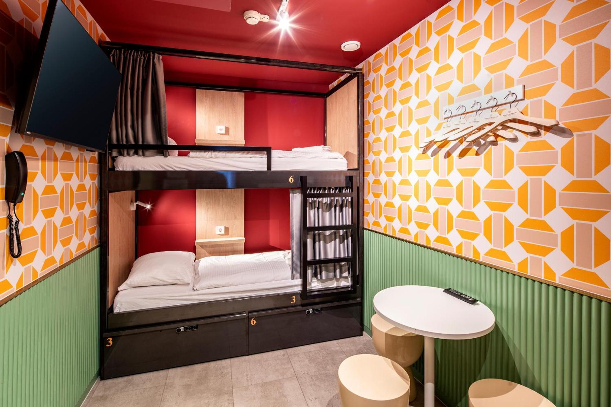 Tourist Inn Hotel Amsterdam Dış mekan fotoğraf